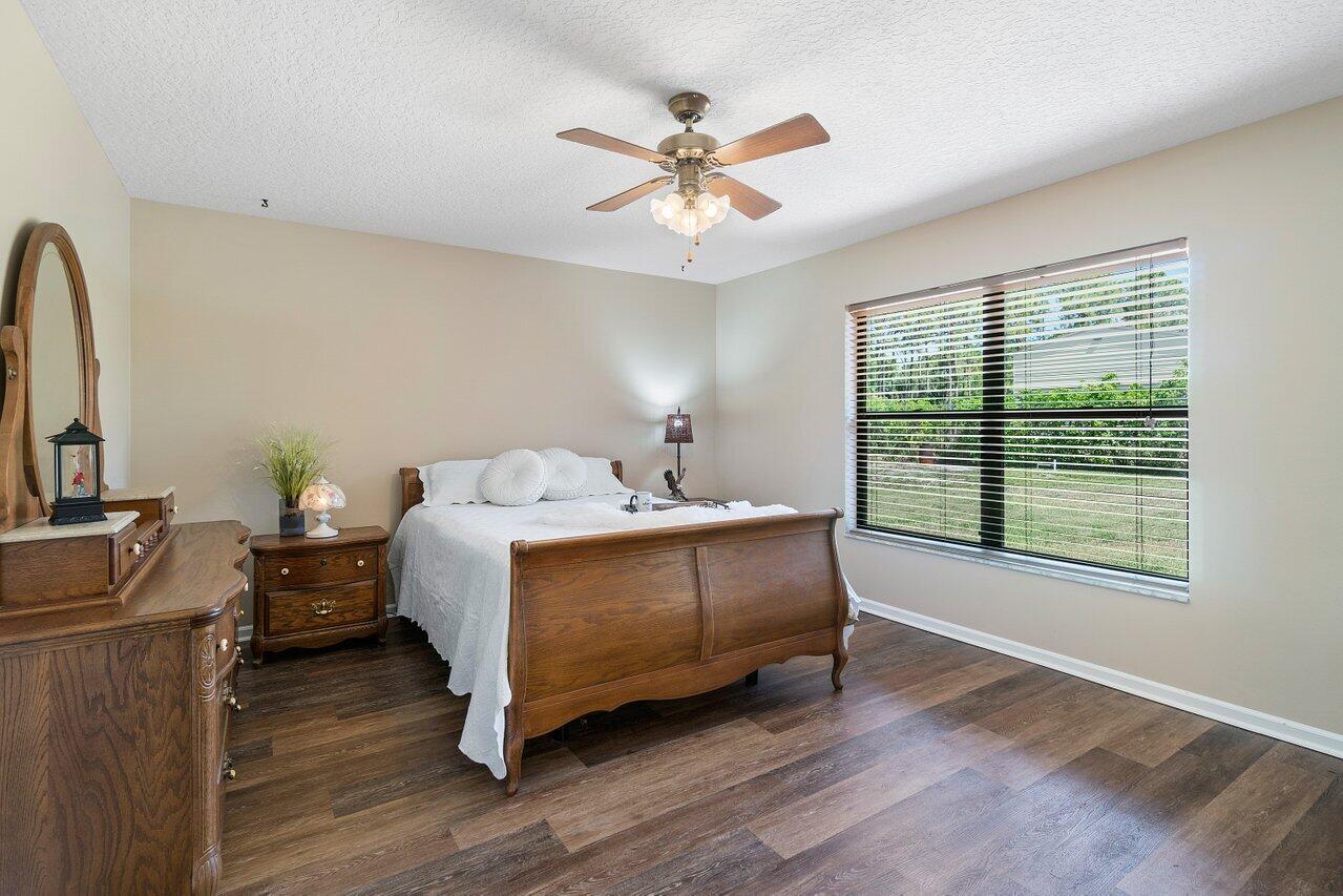 16595 81st Lane N