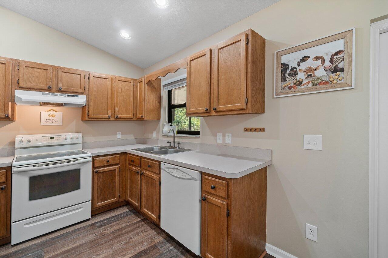 16595 81st Lane N