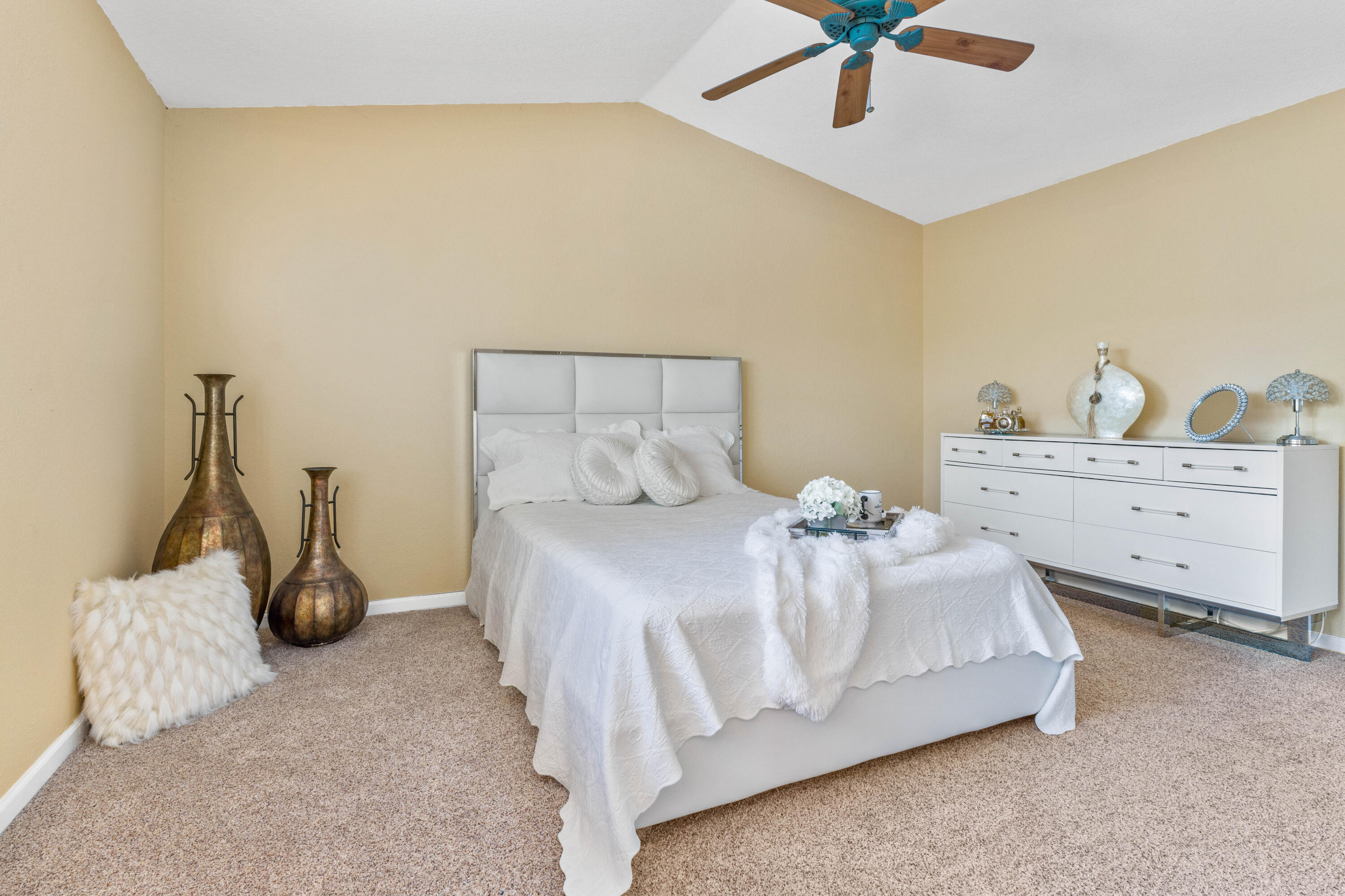 5404 Crossing Rocks Court