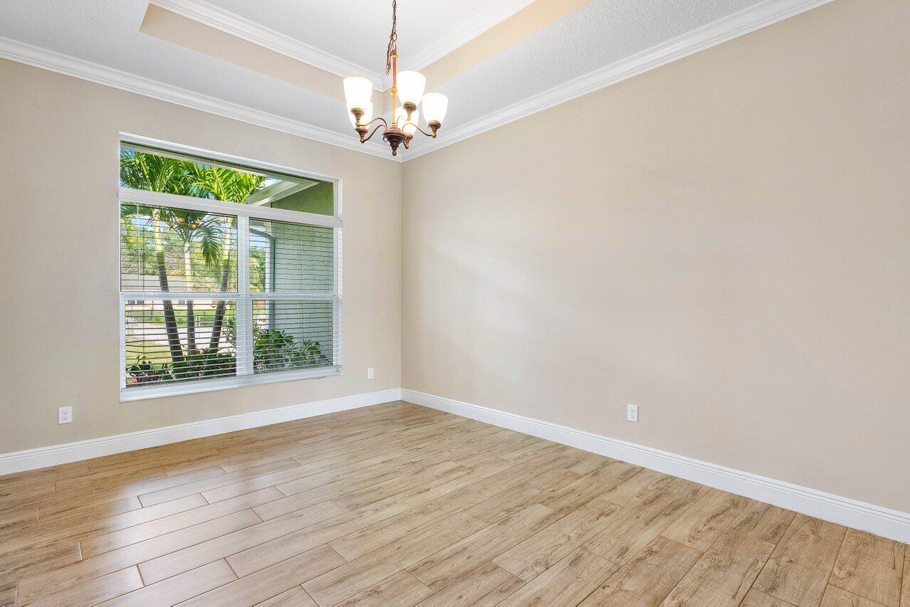 16892 81st Lane N