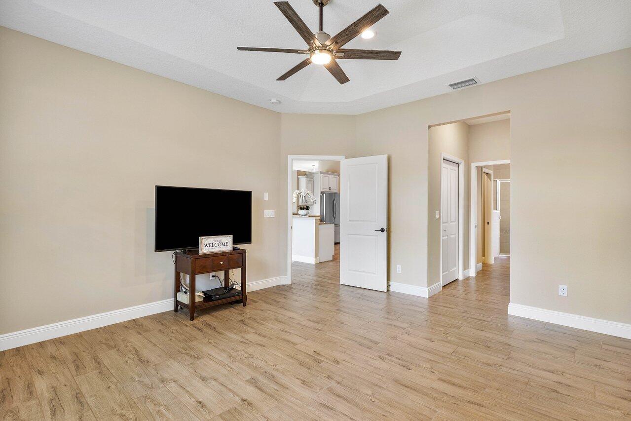 16892 81st Lane N