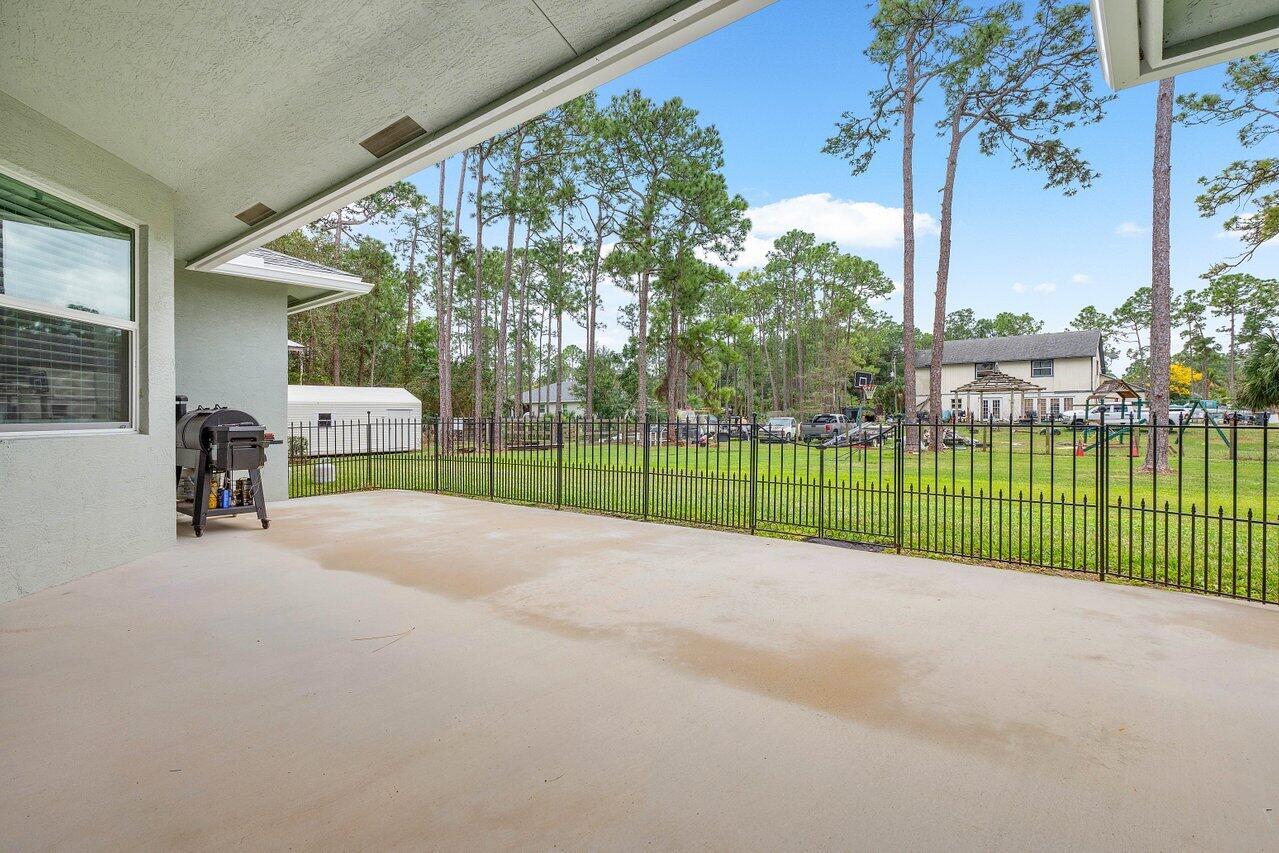 16892 81st Lane N