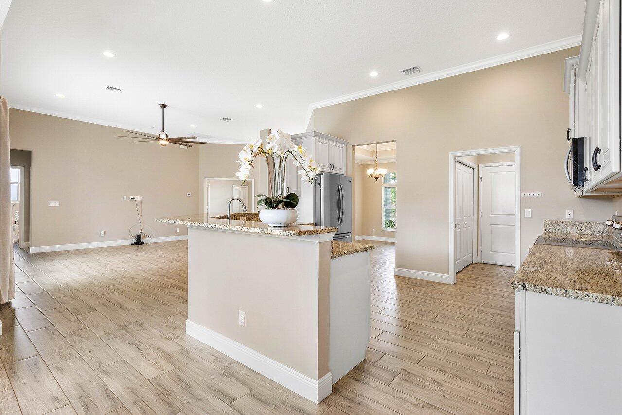 16892 81st Lane N