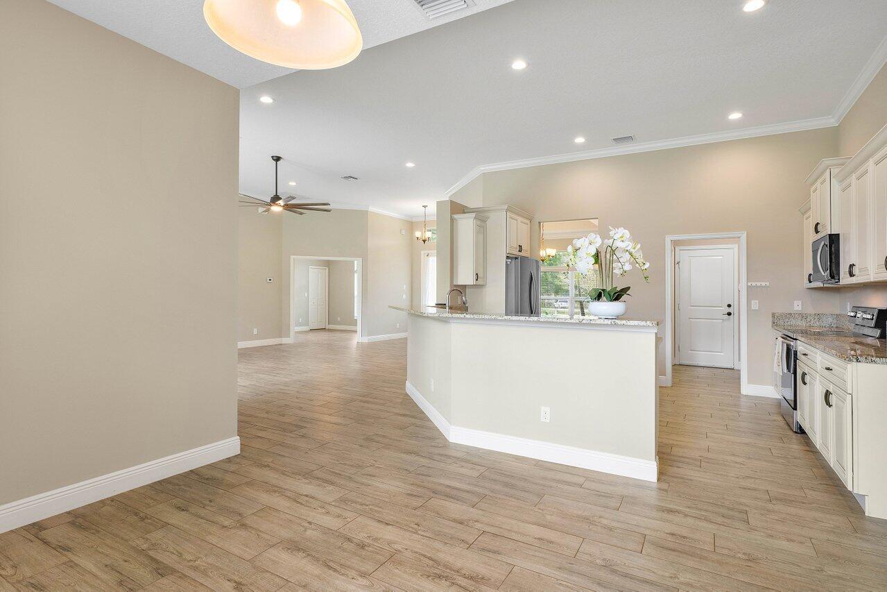 16892 81st Lane N