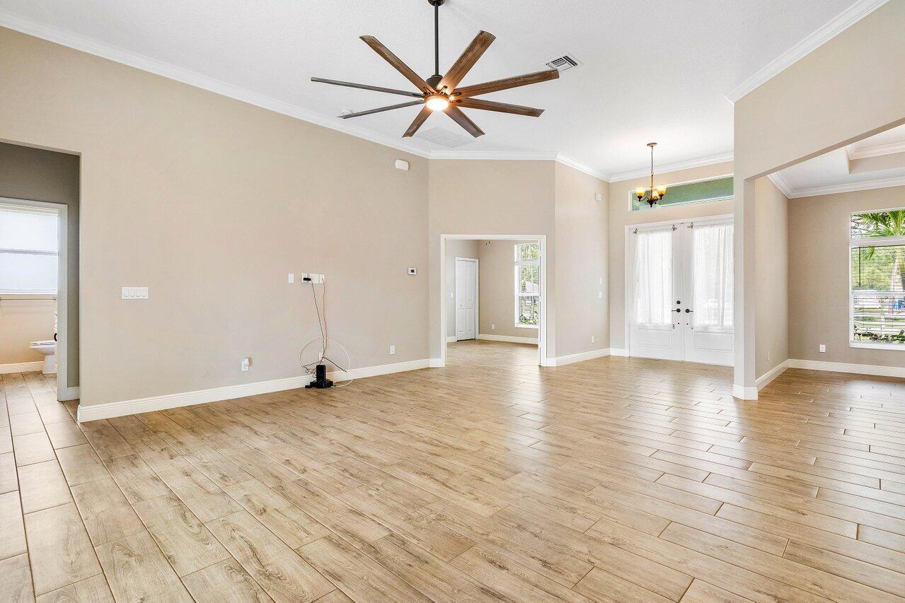 16892 81st Lane N