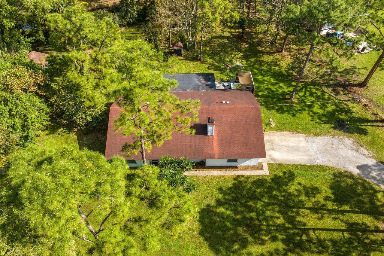 11715 52nd Road N