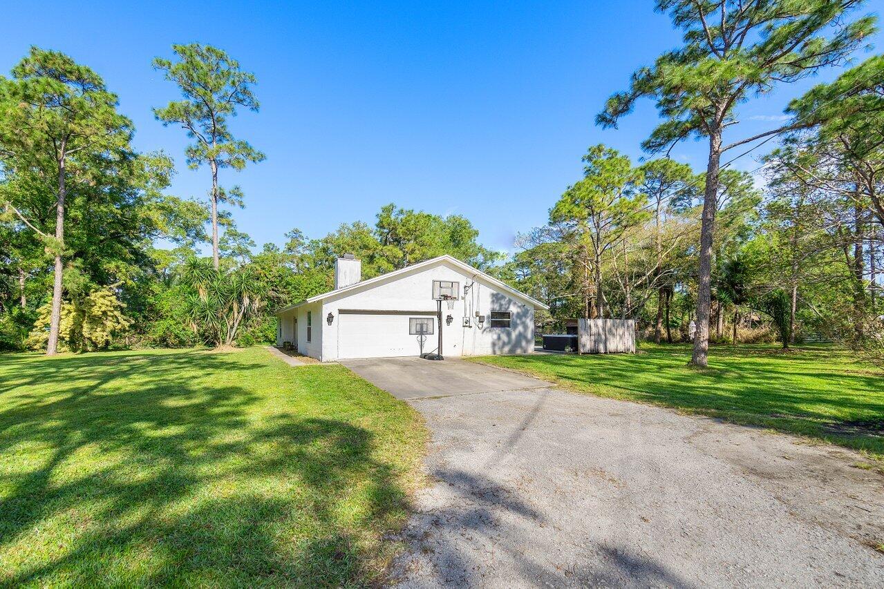 11715 52nd Road N