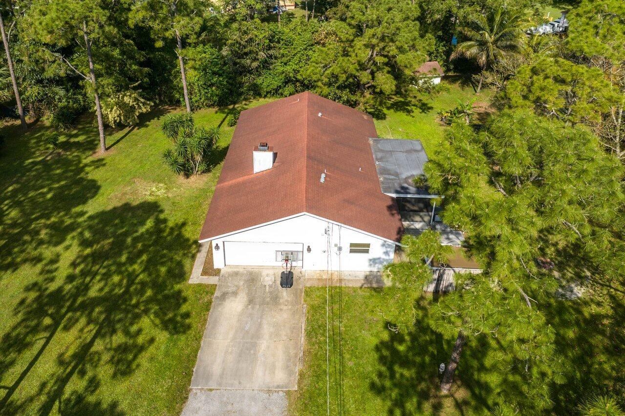 11715 52nd Road N