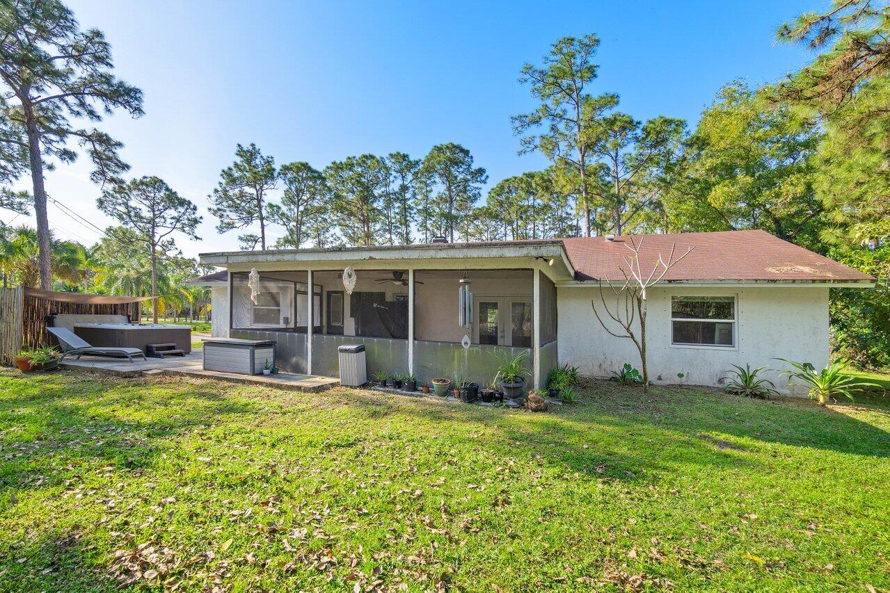 11715 52nd Road N