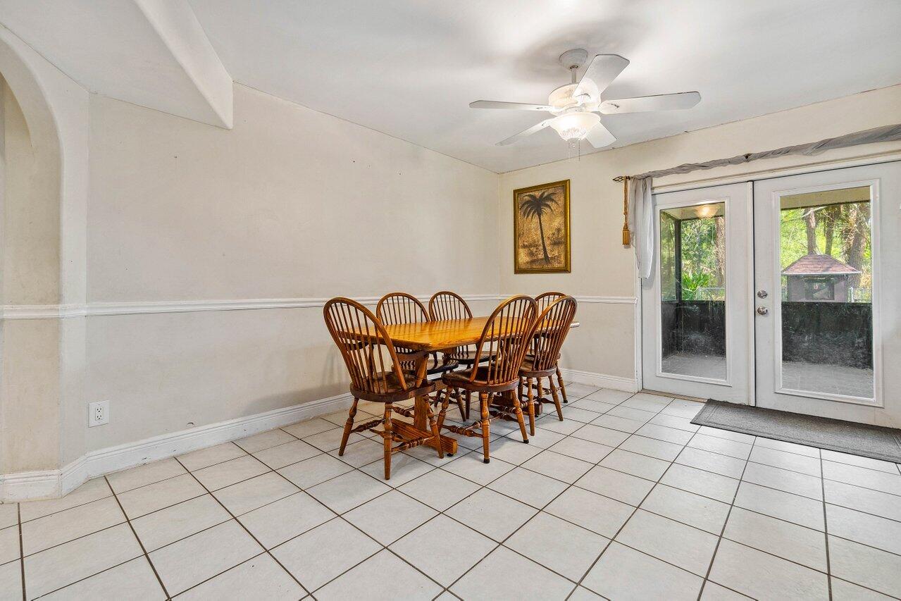 11715 52nd Road N
