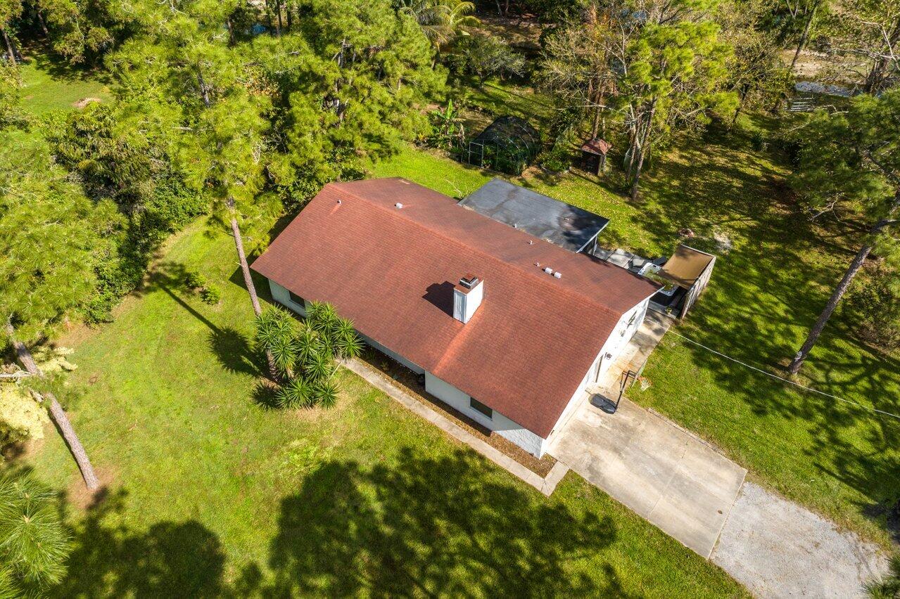 11715 52nd Road N