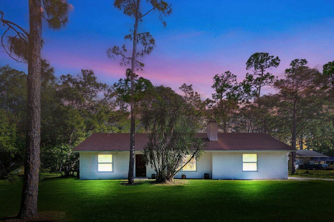 11715 52nd Road N