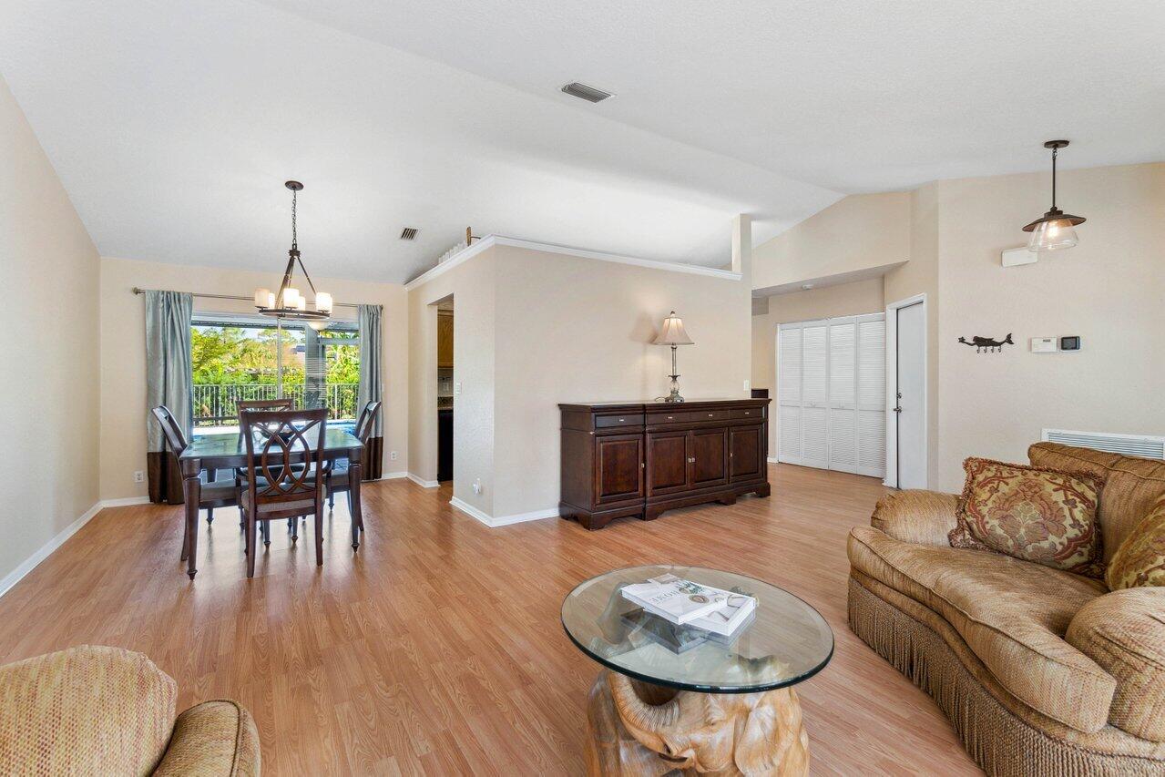 17187 Hamlin Boulevard