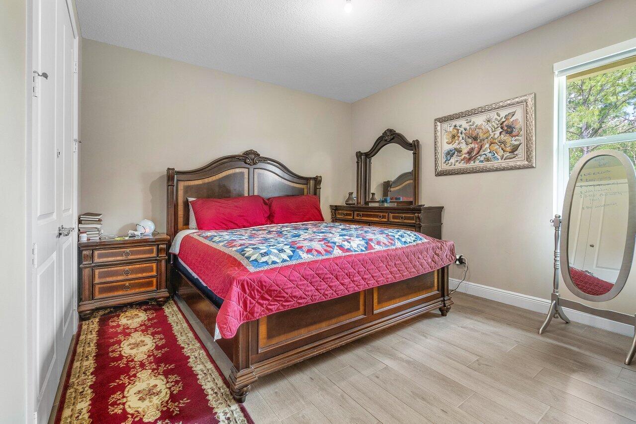 18713 92nd Lane N