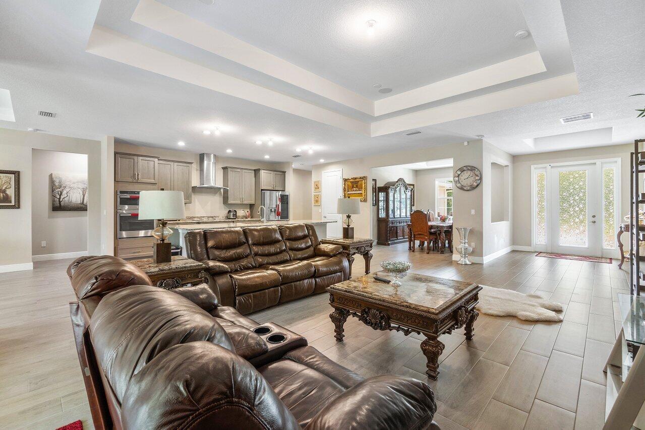 18713 92nd Lane N