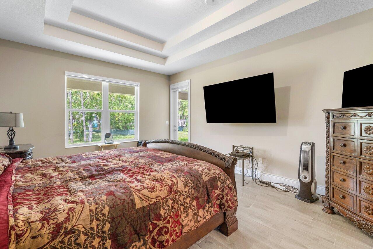 18713 92nd Lane N