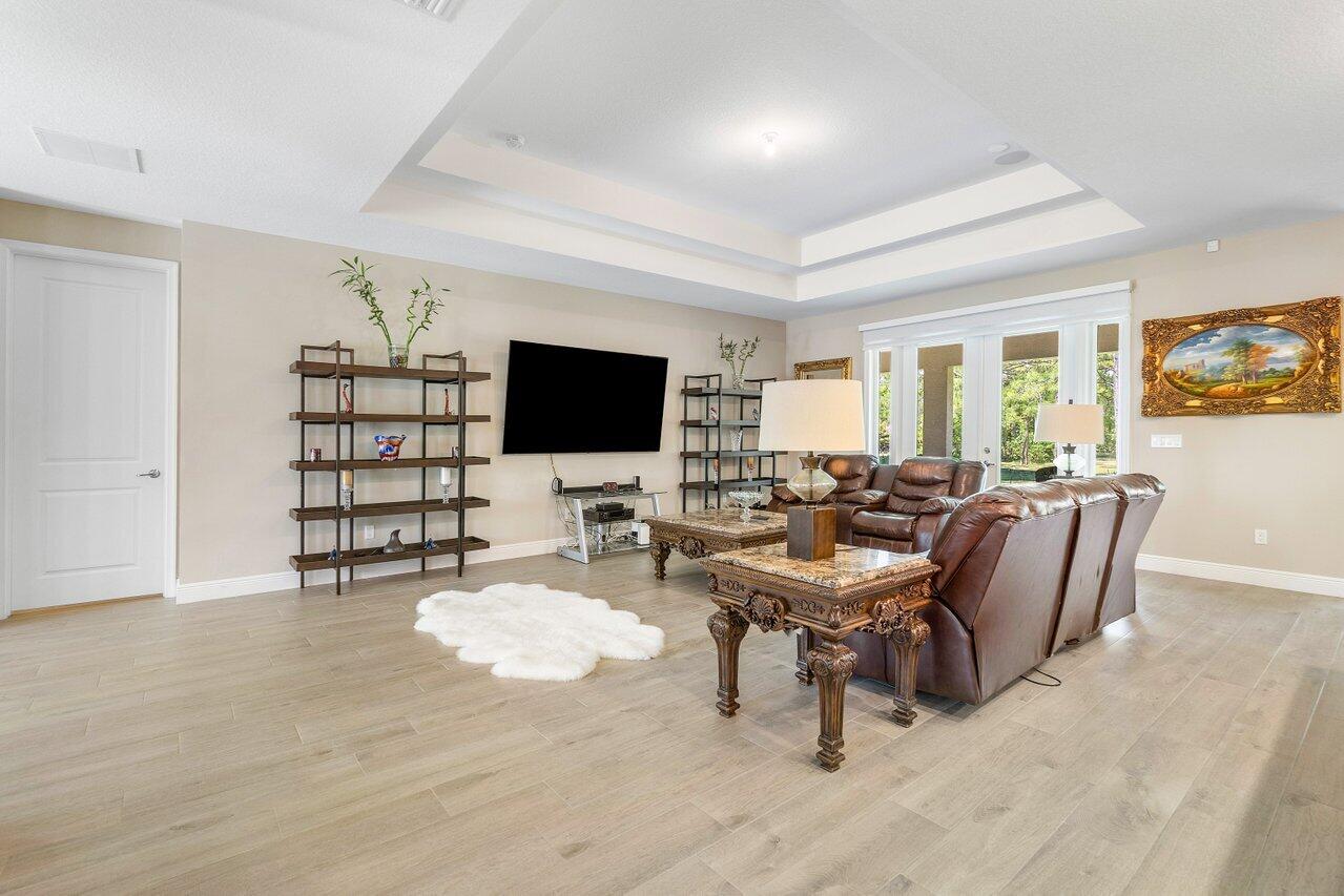 18713 92nd Lane N