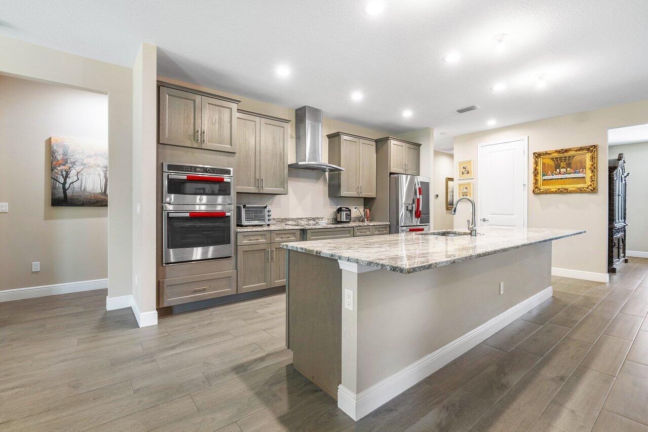 18713 92nd Lane N