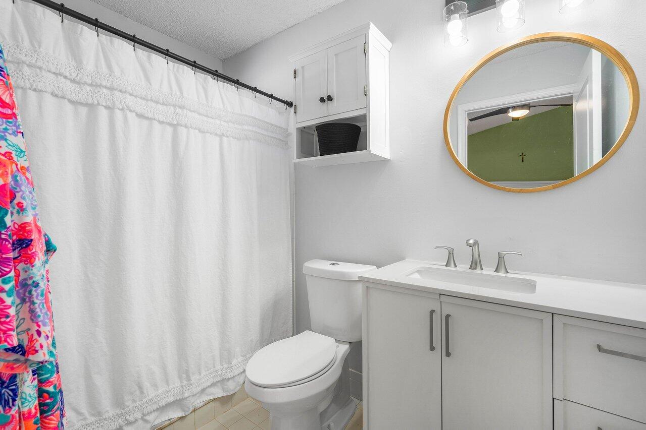 1106 Hyacinth Place