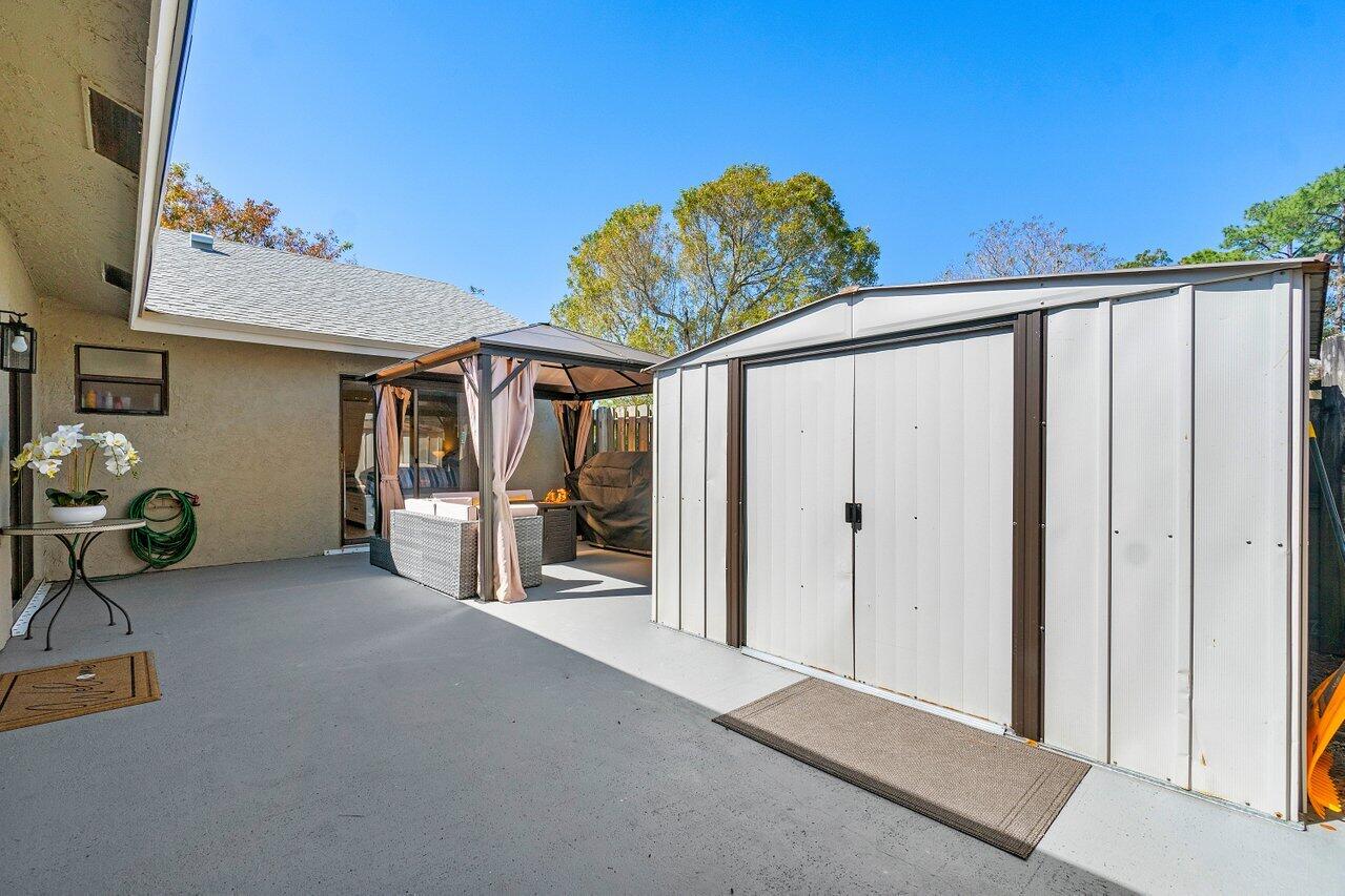 1106 Hyacinth Place