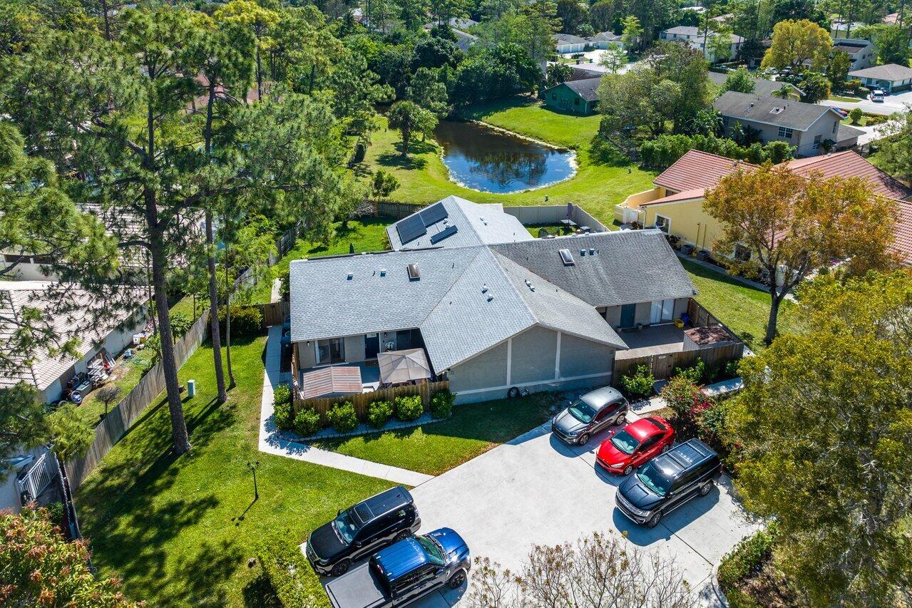 1106 Hyacinth Place