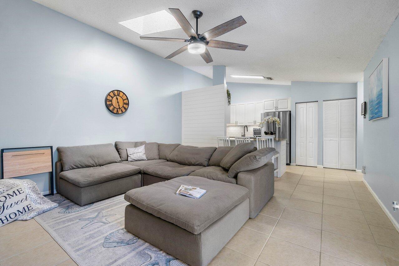 1106 Hyacinth Place