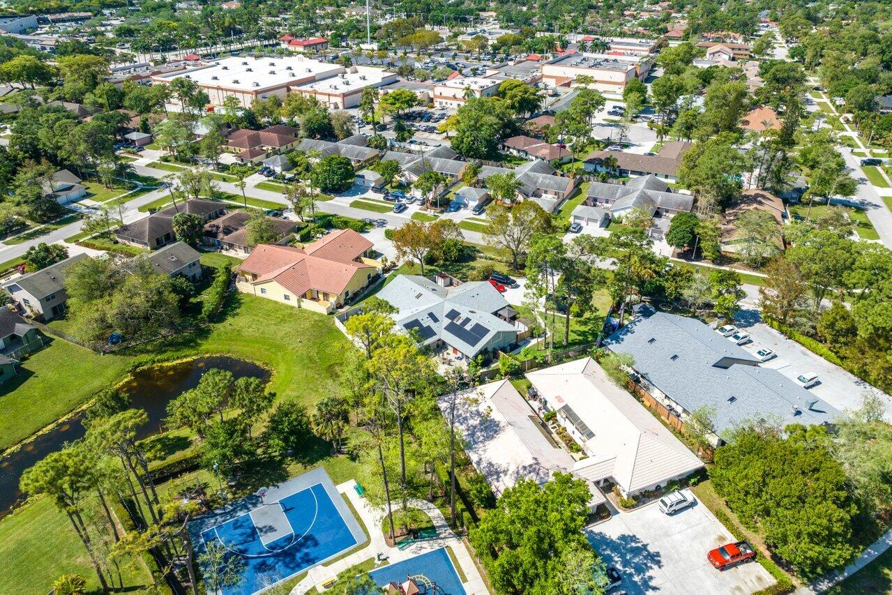 1106 Hyacinth Place