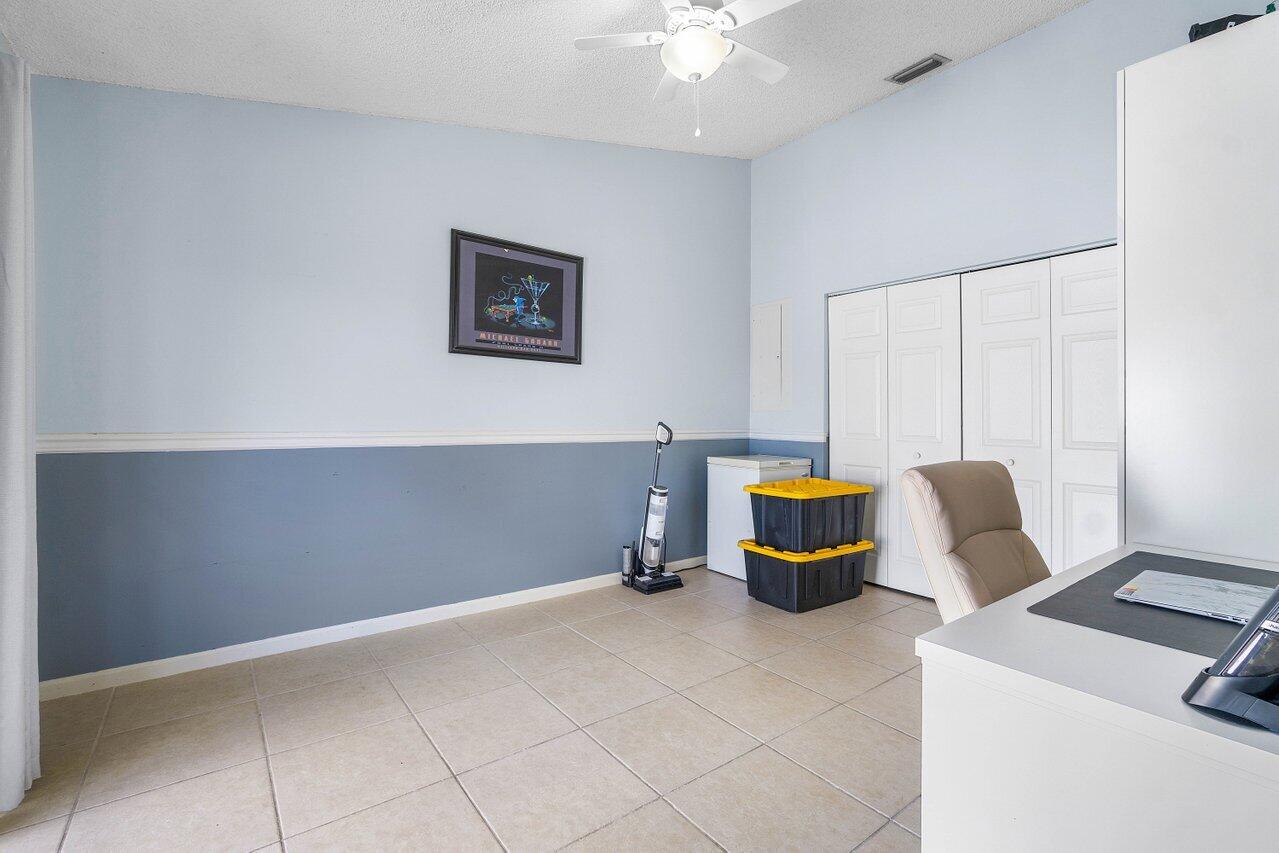 1106 Hyacinth Place