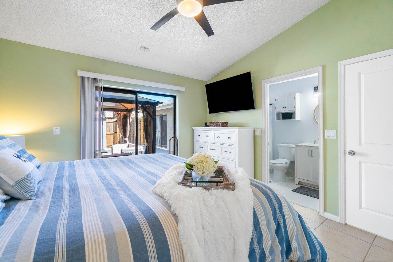 1106 Hyacinth Place