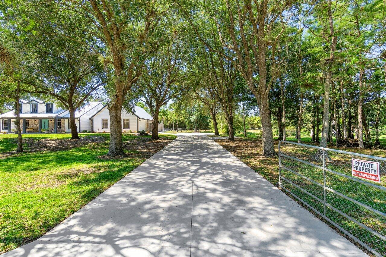 16456 68th Street N