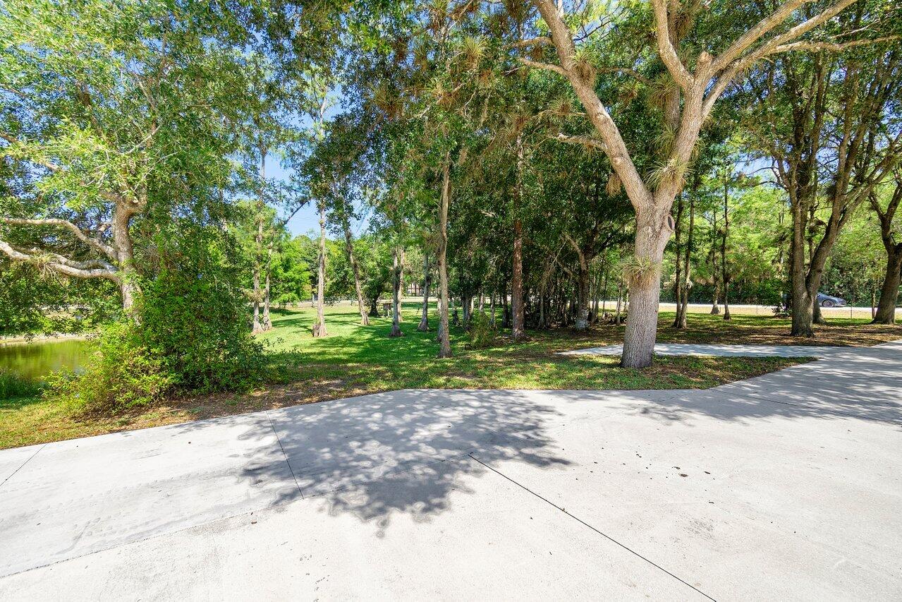 16456 68th Street N