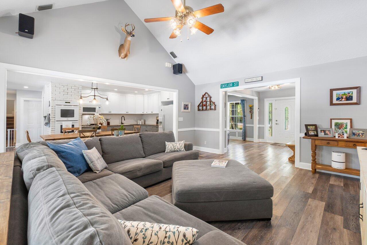 16456 68th Street N