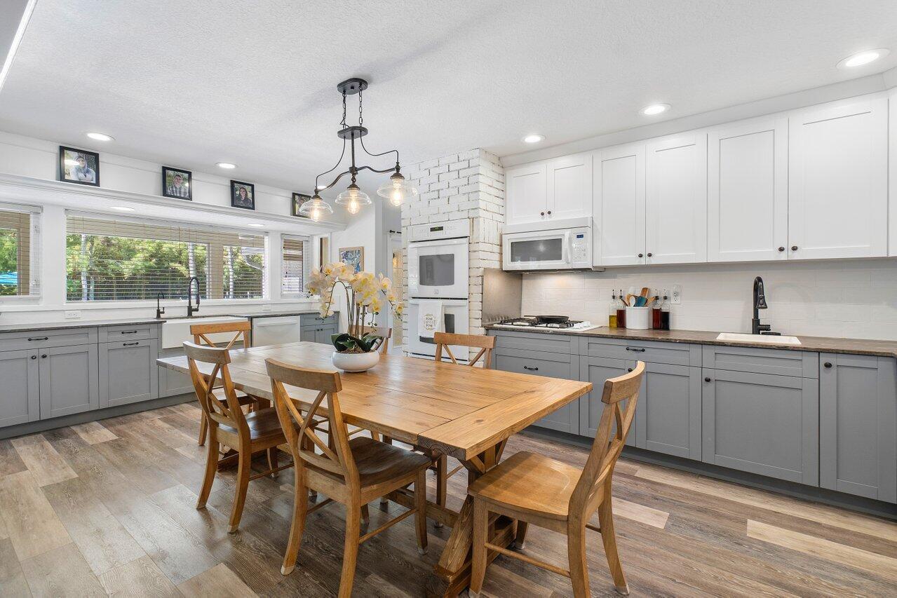 16456 68th Street N