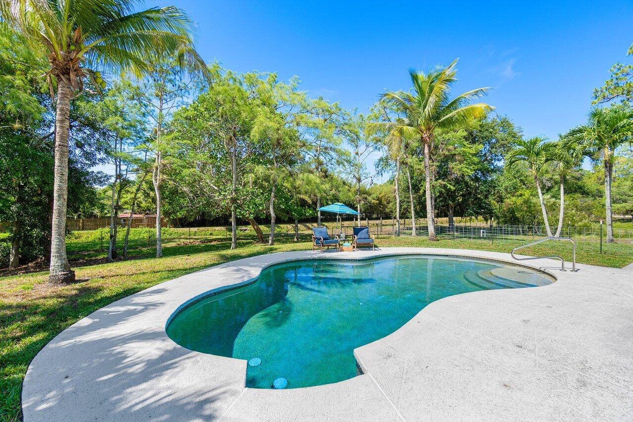 16456 68th Street N