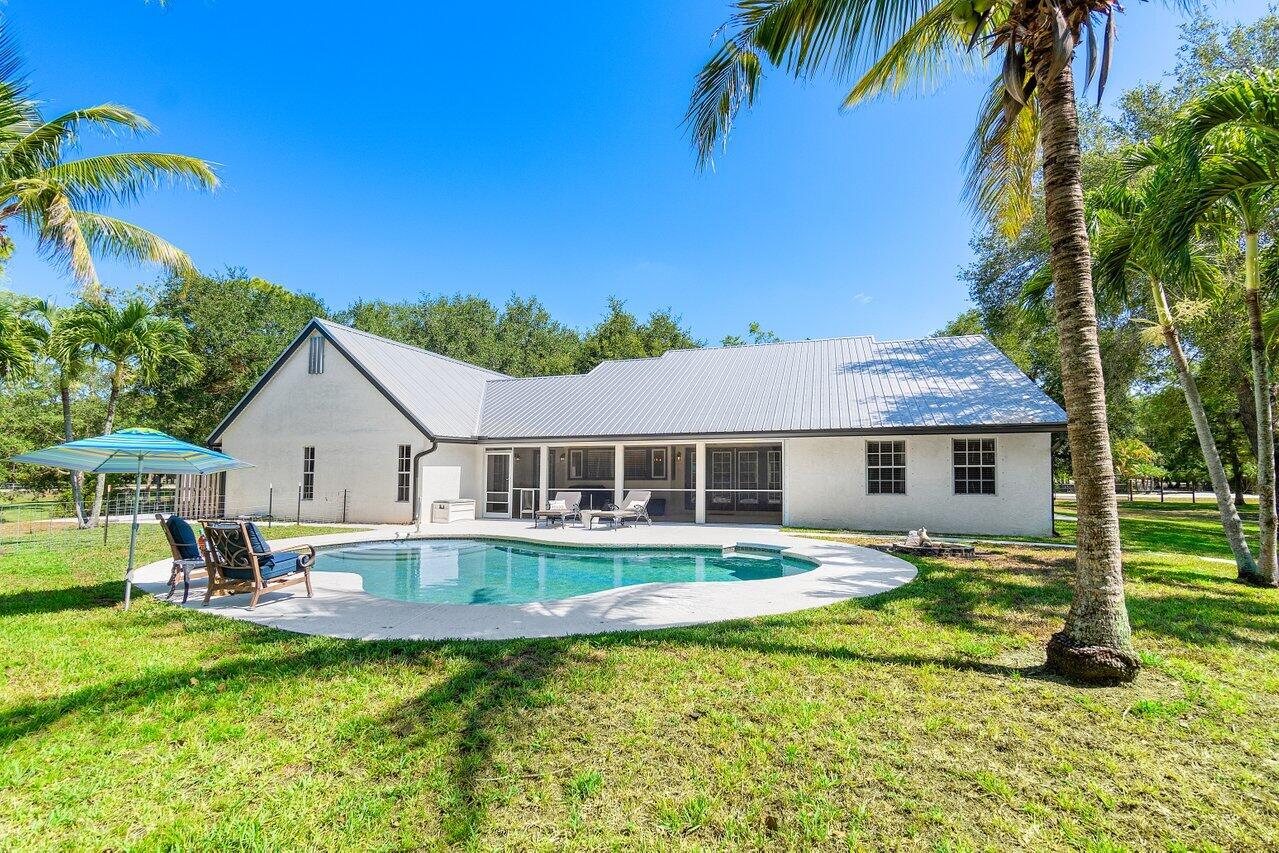 16456 68th Street N