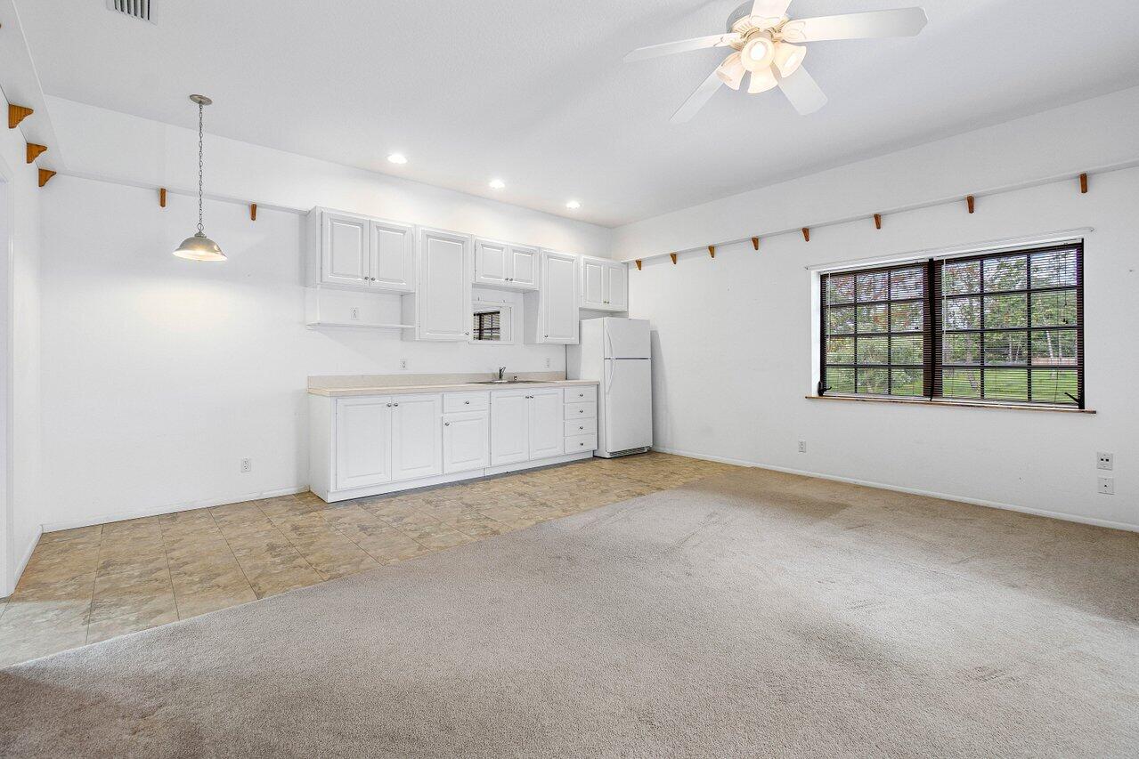 1733 Folsom Road