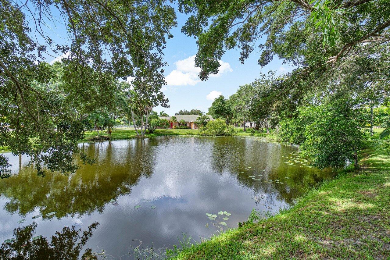 1733 Folsom Road