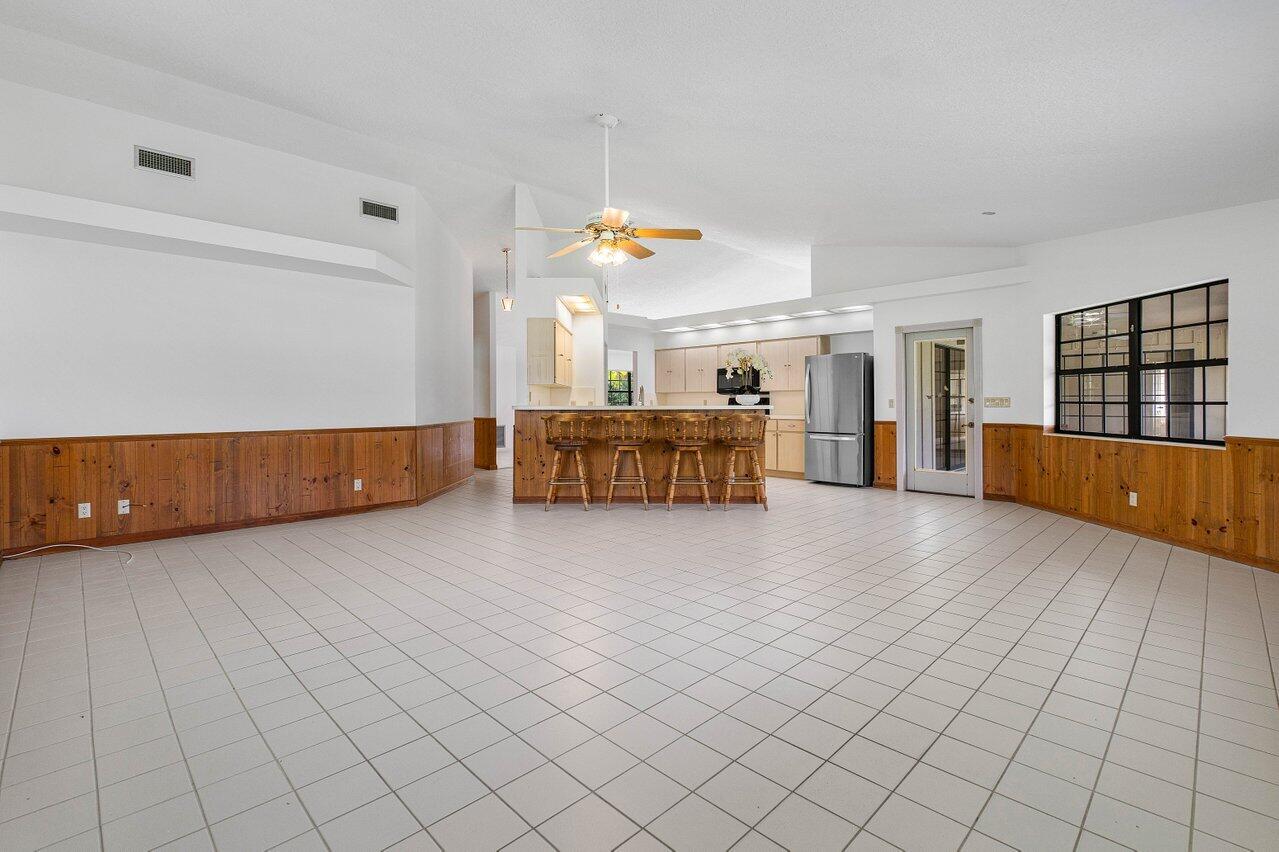 1733 Folsom Road