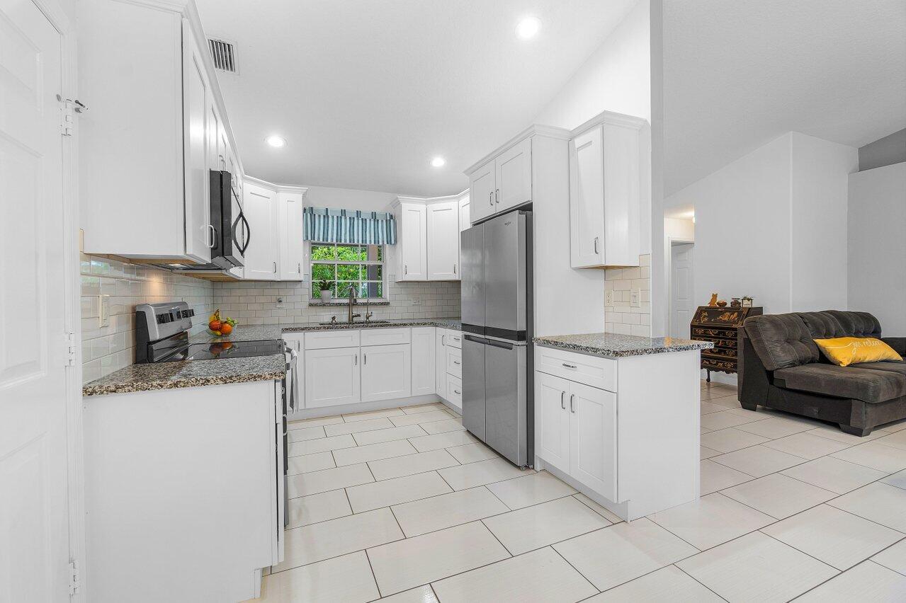 11128 63rd Lane N