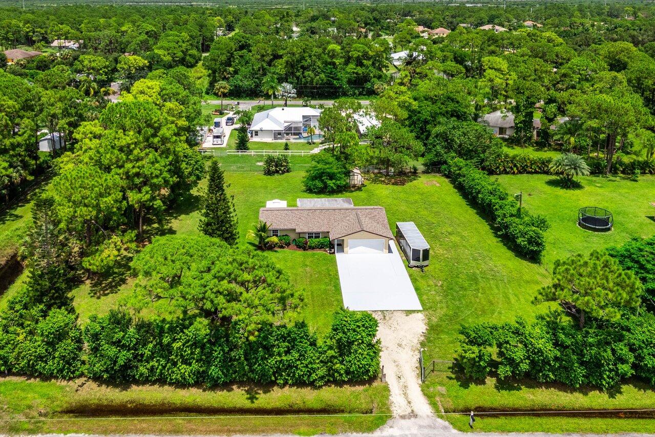 15247 94th Street N