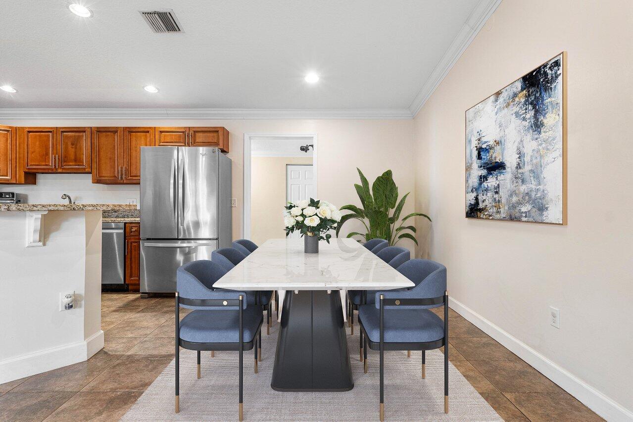 15247 94th Street N