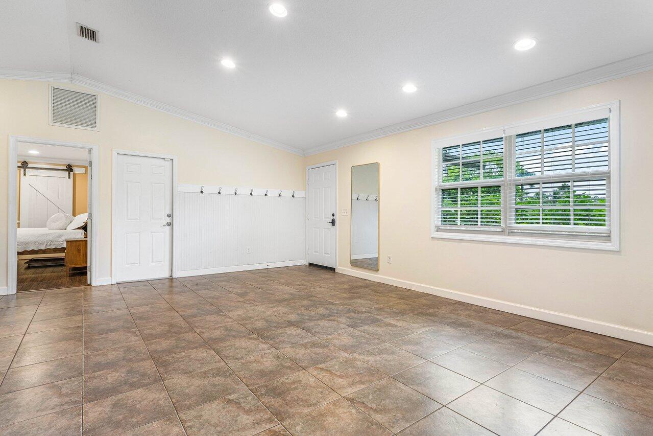 15247 94th Street N