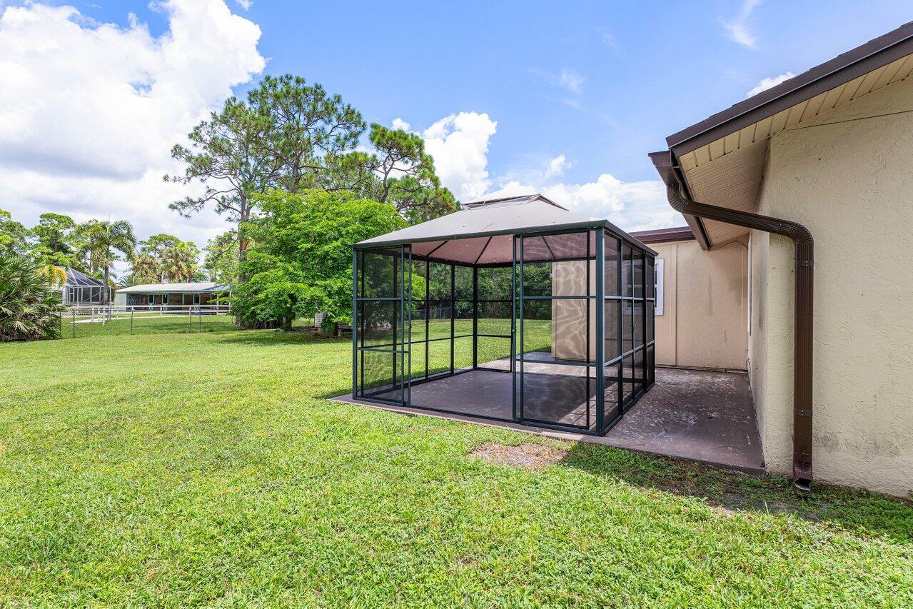 15247 94th Street N