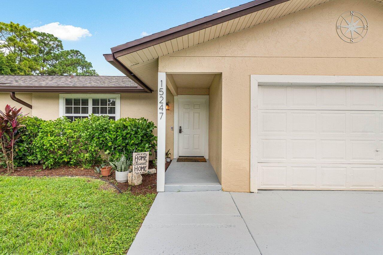 15247 94th Street N