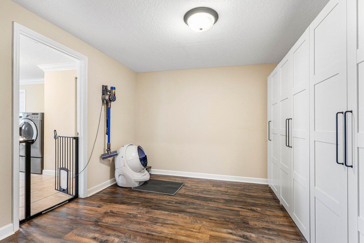 15247 94th Street N