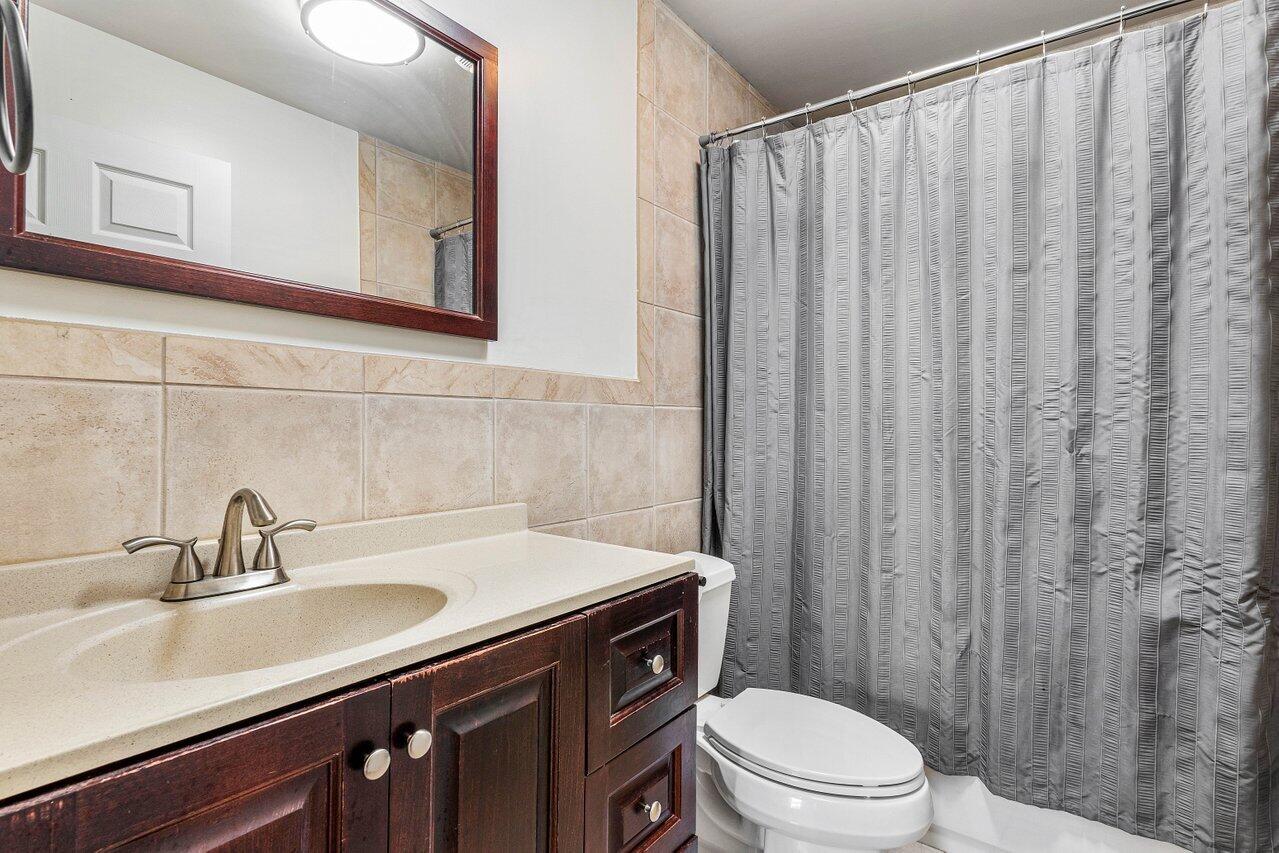 15247 94th Street N