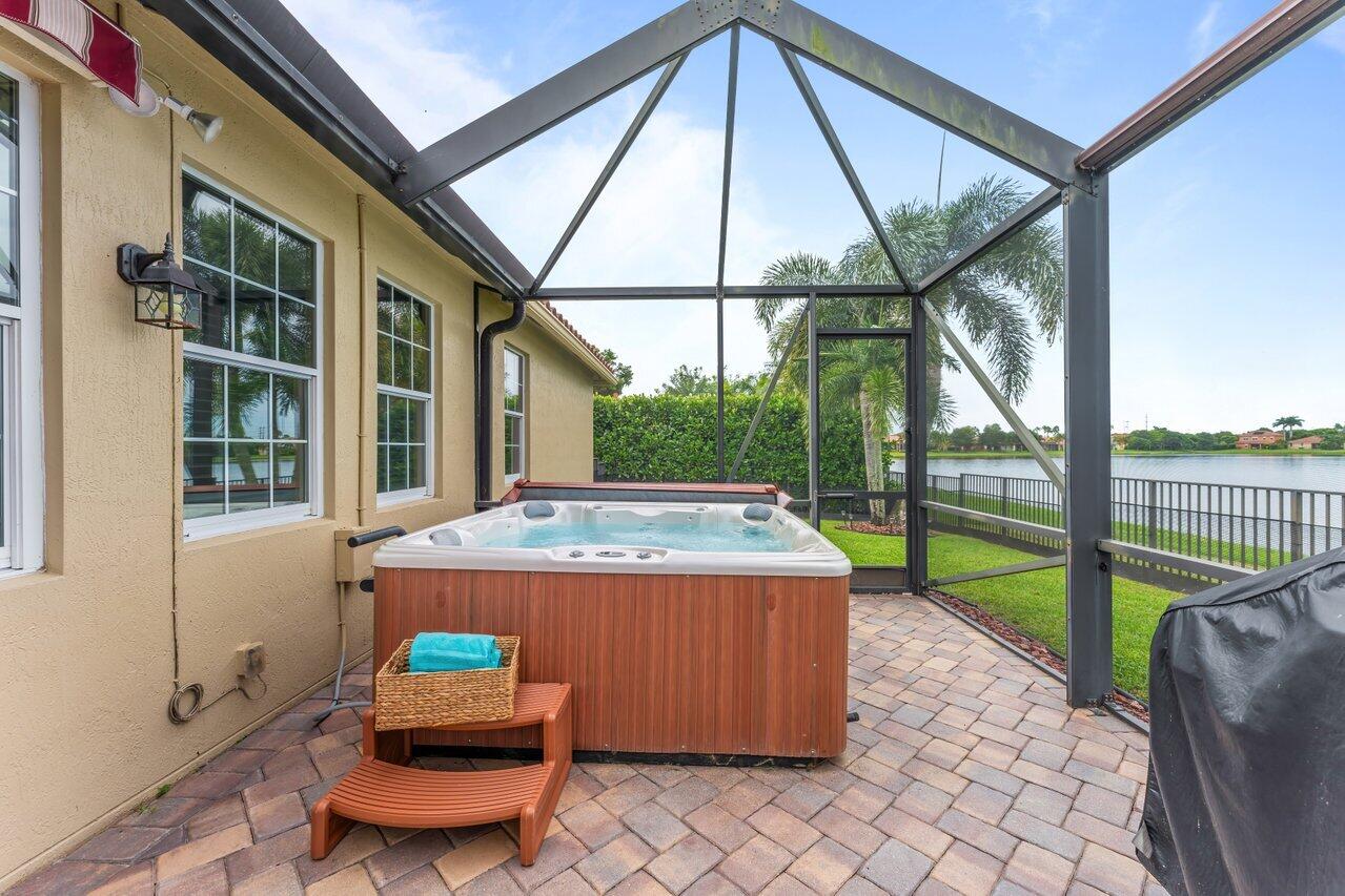 3445 Oakmont Estates Boulevard