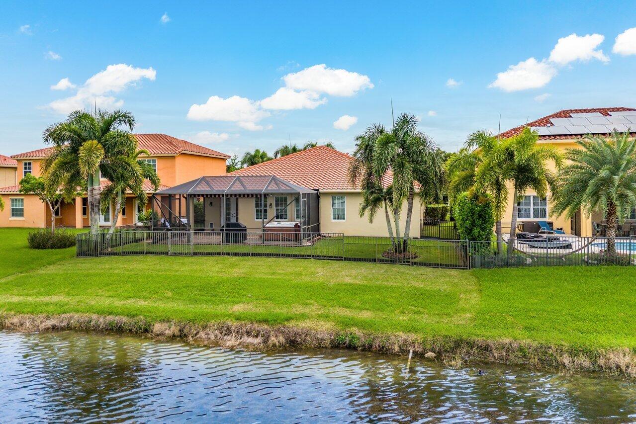 3445 Oakmont Estates Boulevard