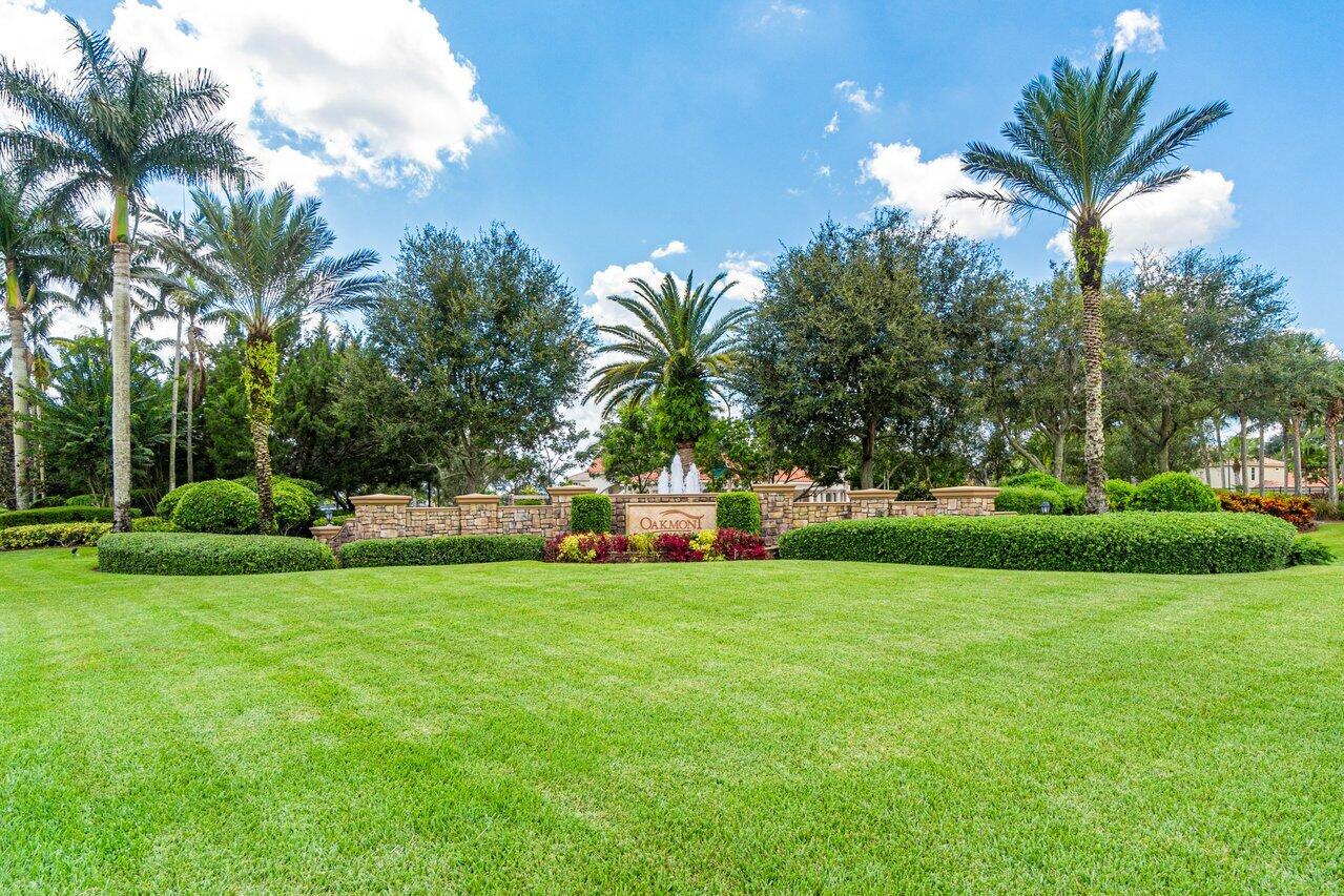 3445 Oakmont Estates Boulevard
