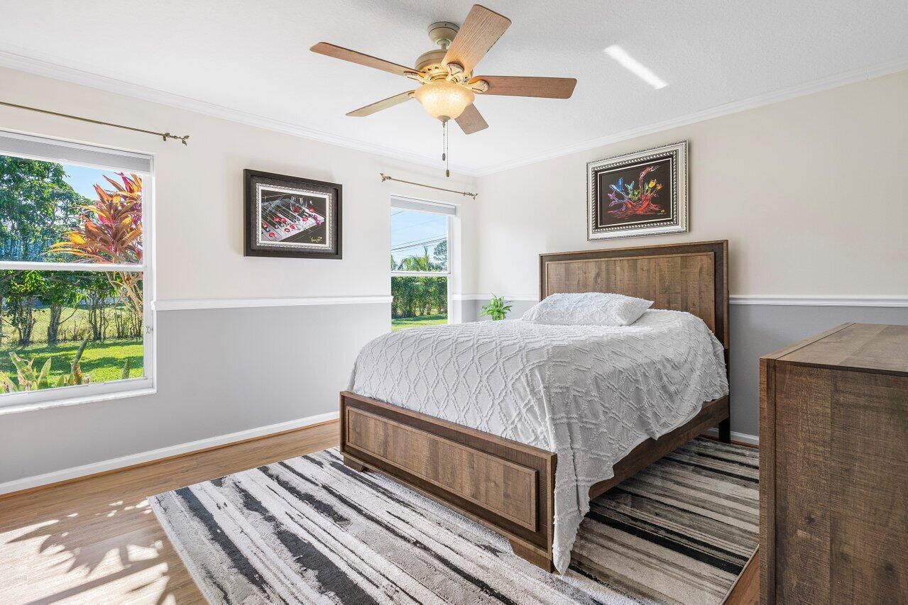 7166 Avocado Boulevard